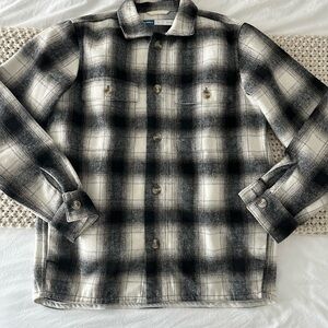 Old Navy Black and White Plaid Shirt Jacket